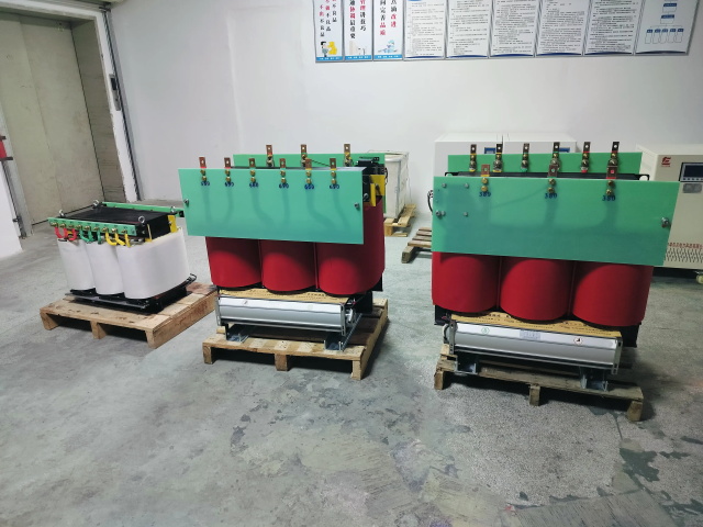 碾子山KS11-1000KVA矿用变压器